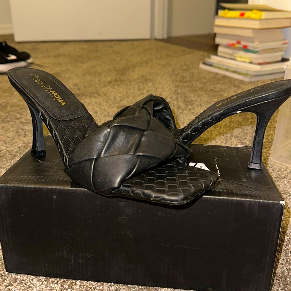 Black low high heel shoes